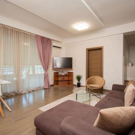 Maxim Compass Apartment Podgoriţa Exterior foto