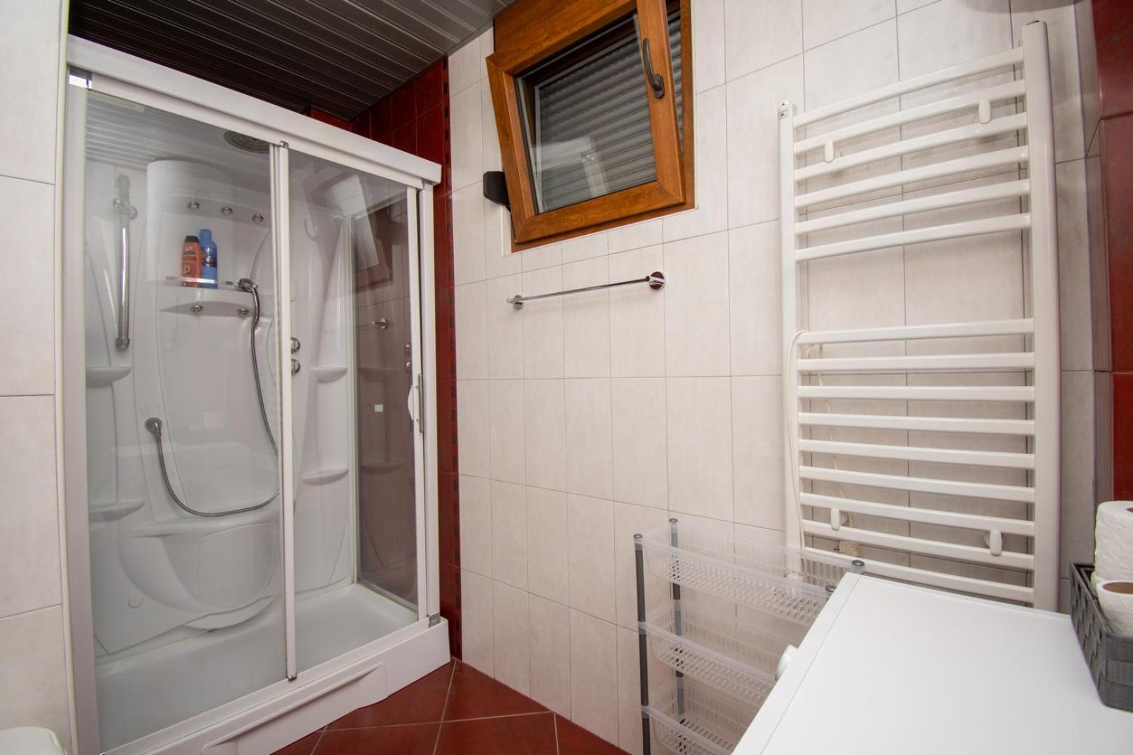 Maxim Compass Apartment Podgoriţa Exterior foto